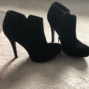 Ankle booties